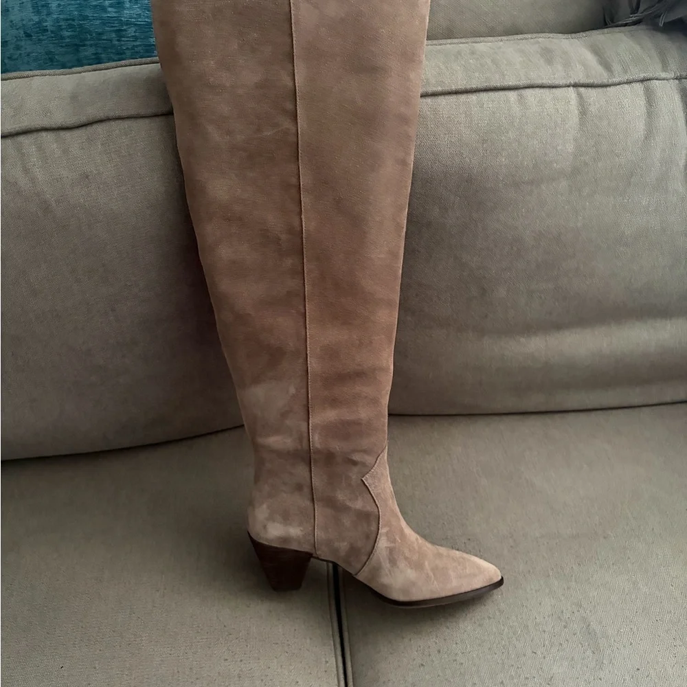 Vince Camuto tall over